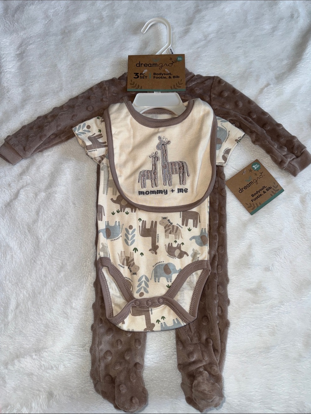 “Mommy and me” baby outfit